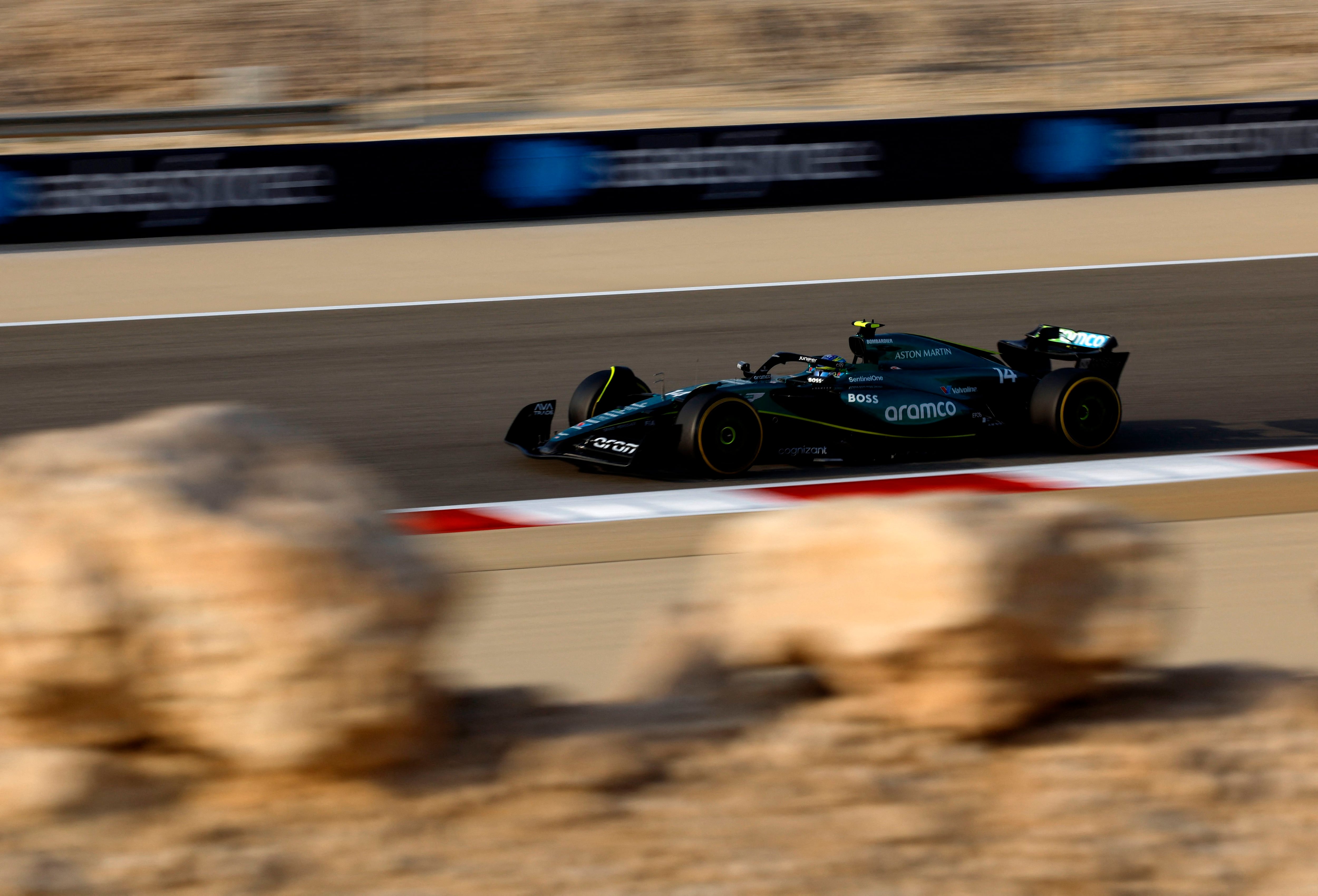 Alonso en acción en los test (REUTERS/Hamad I Mohammed)