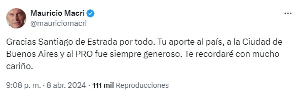 Mauricio Macri despide a De Estrada