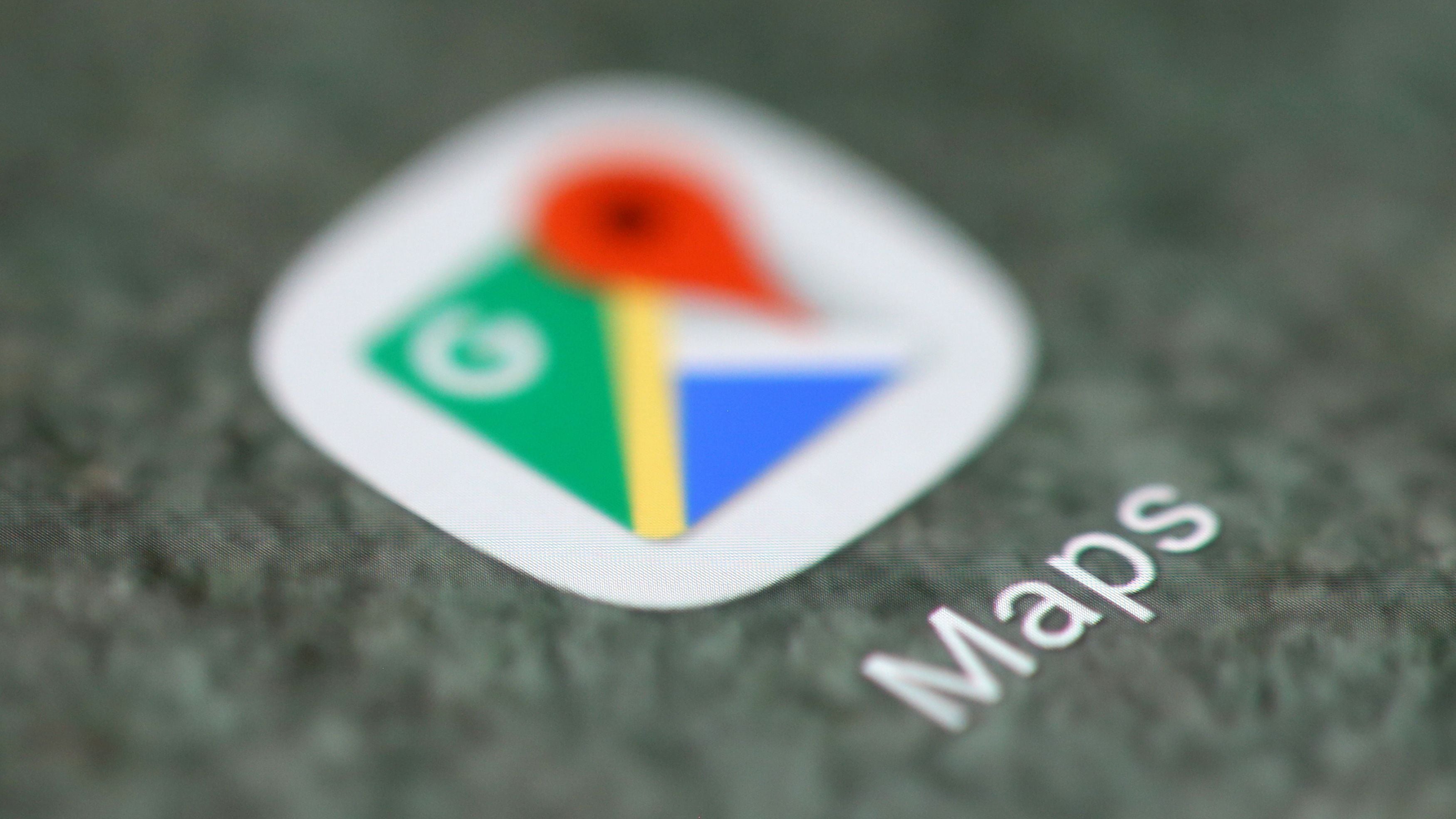 Google Maps brinda información sobre puntos de interés, como restaurantes y tiendas, incluyendo reseñas y calificaciones de usuarios. (REUTERS/Dado Ruvic)