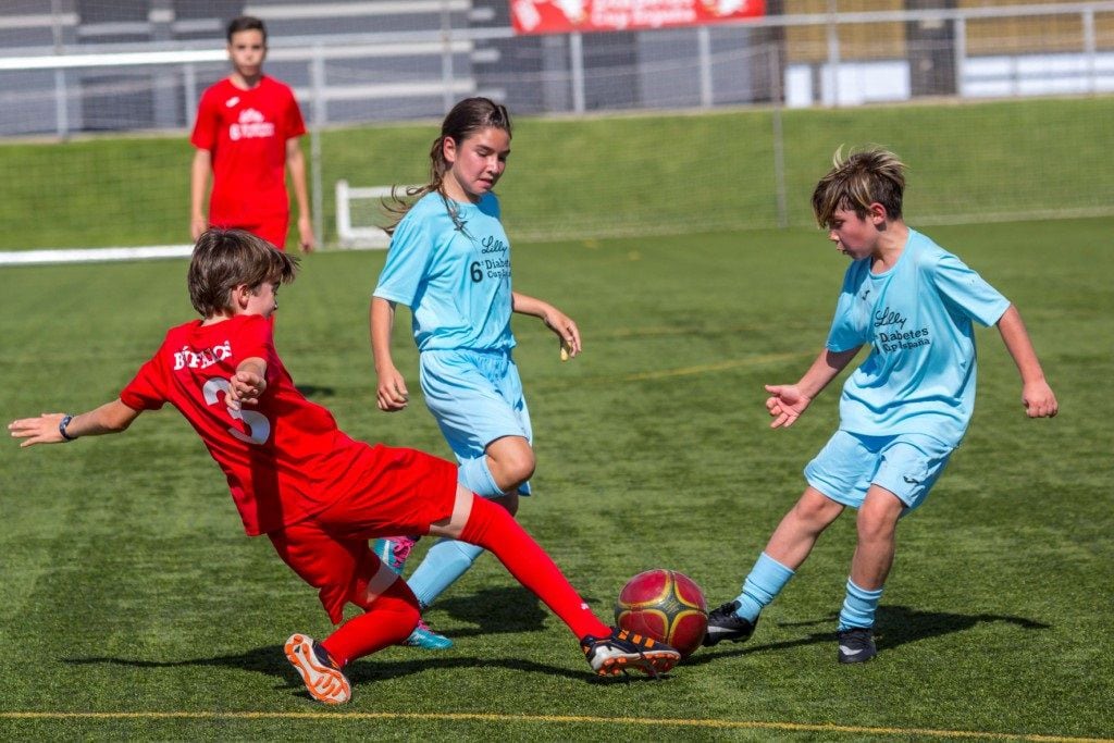 La relación con el deporte comienza a primera edad y se mantiene a lo largo de la vida