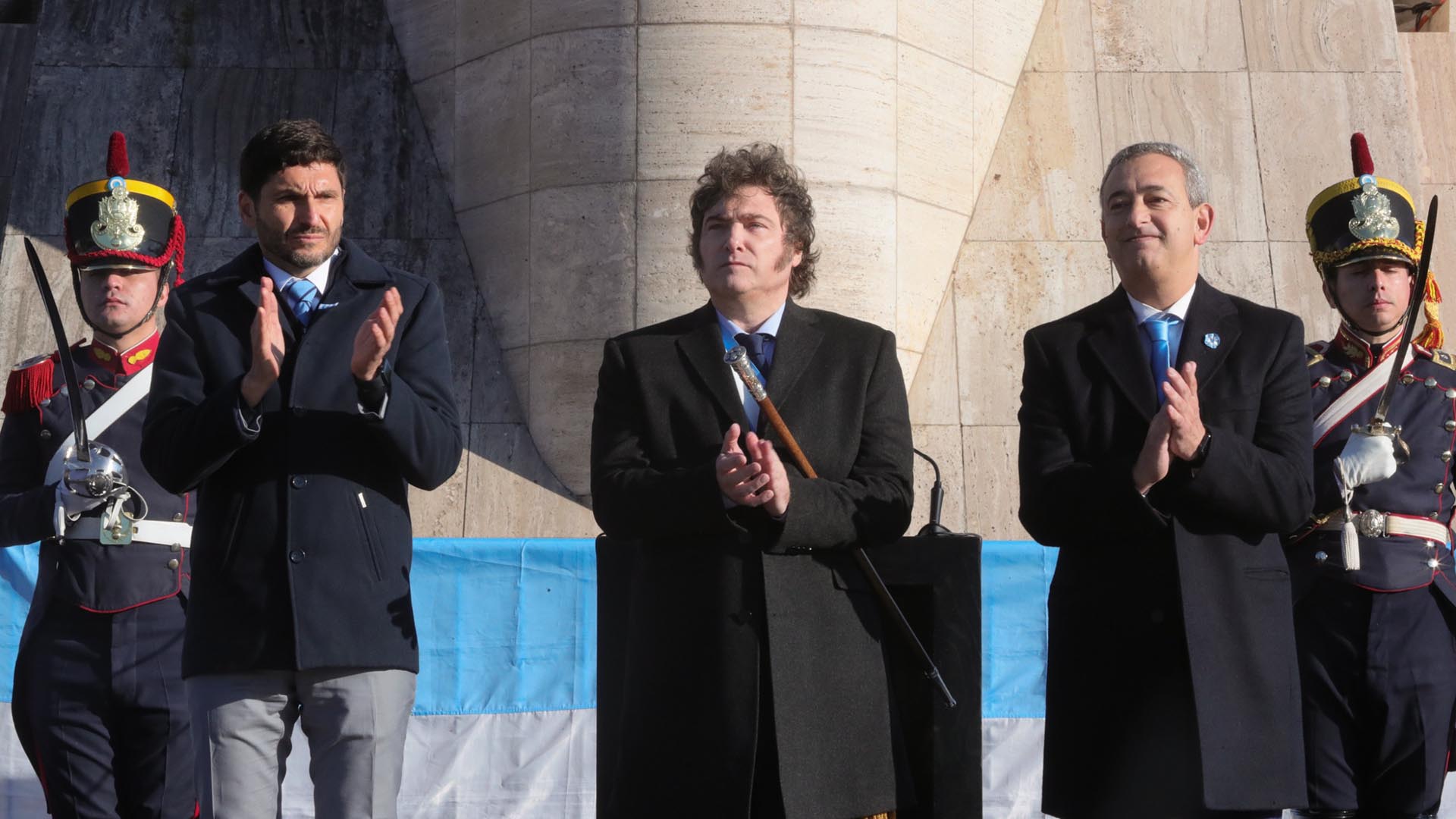 javier milei en rosario acto por el día de la bandera