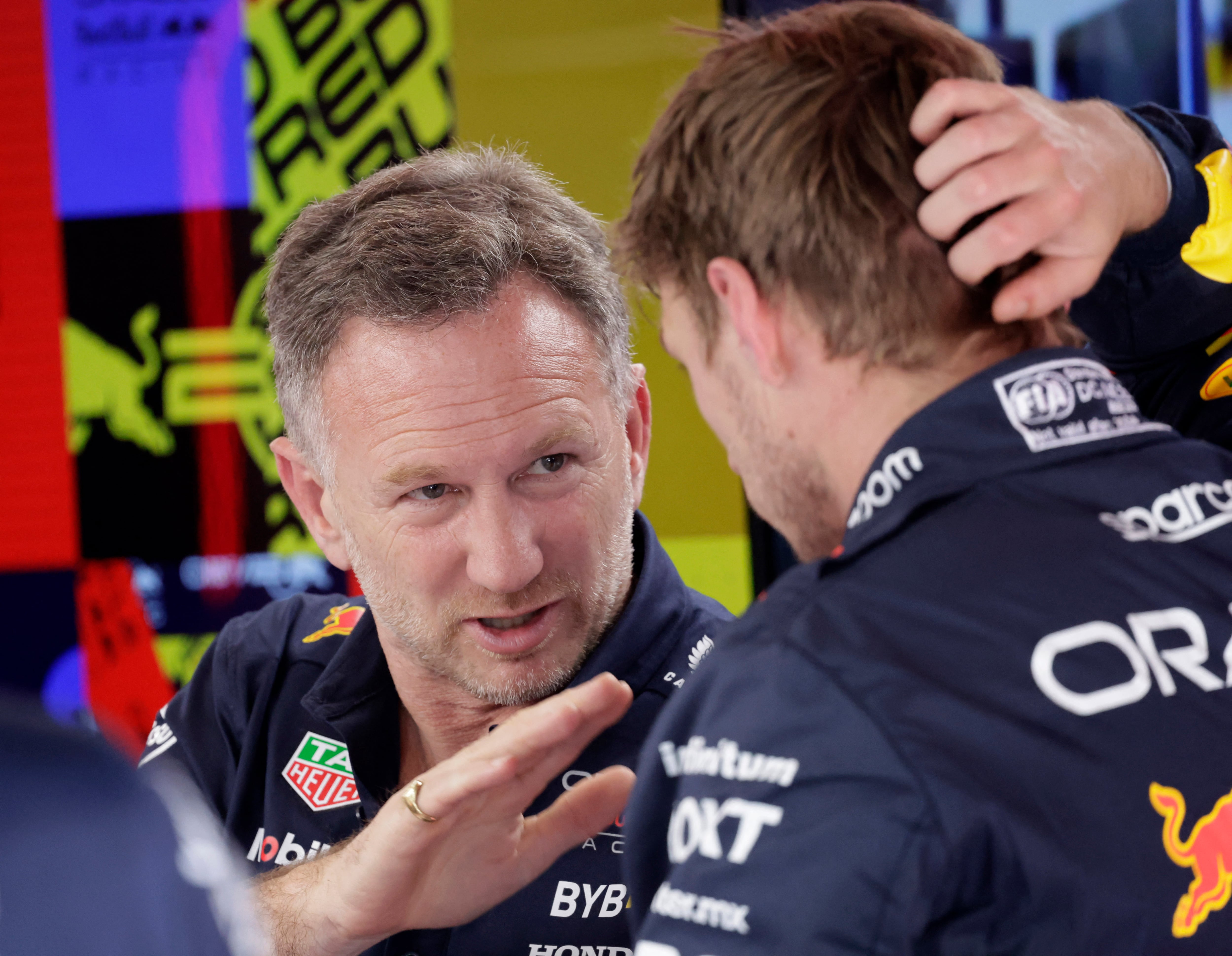 El cuestionado Christian Horner durante los ensayos del equipo Red Bull en Austria para la nueva fecha de la F1 (REUTERS/Leonhard Foeger)