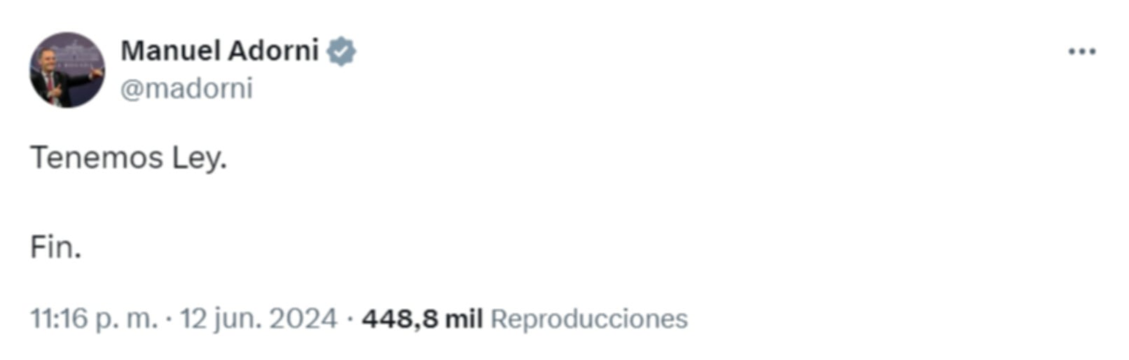 El Presidente y funcionarios de su Gobierno celebraron la aprobación de la Ley Bases