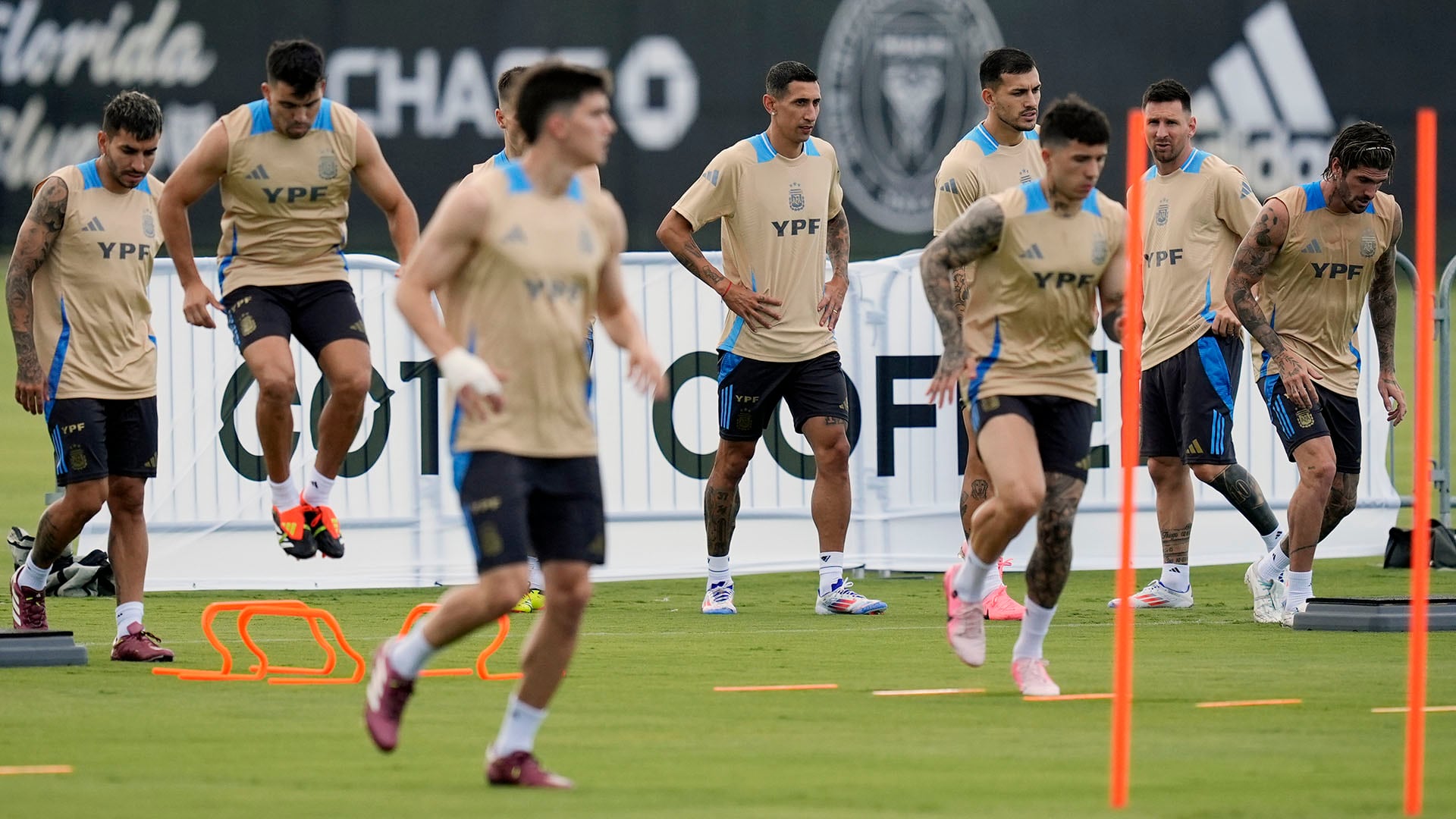 seleccion argentina entrenamiento generica