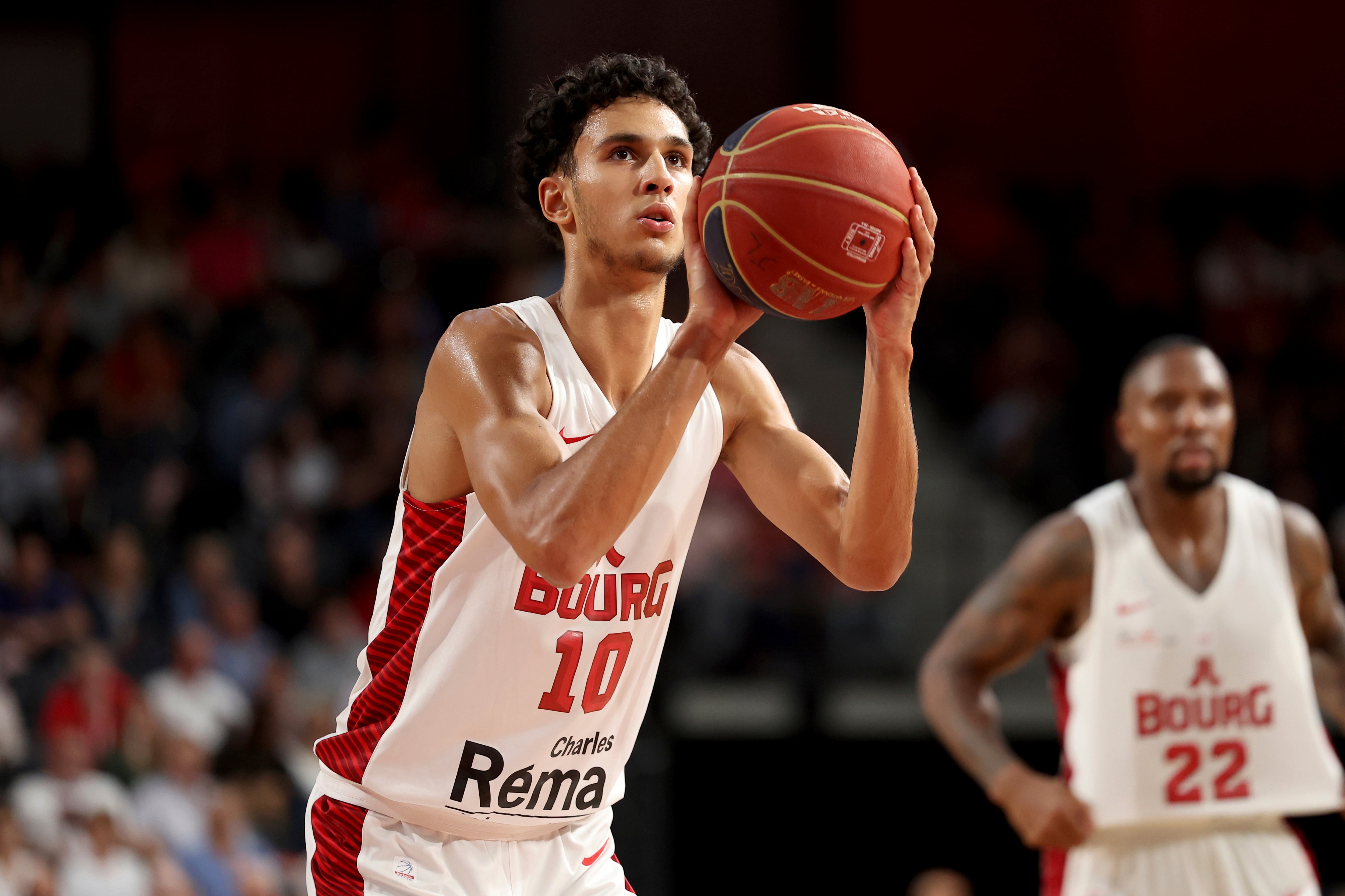 Zaccharie Risacher fue elegido por los Atlanta Hawks en el N° 1 del Draft de la NBA 2024 (AP Foto, Archivo)