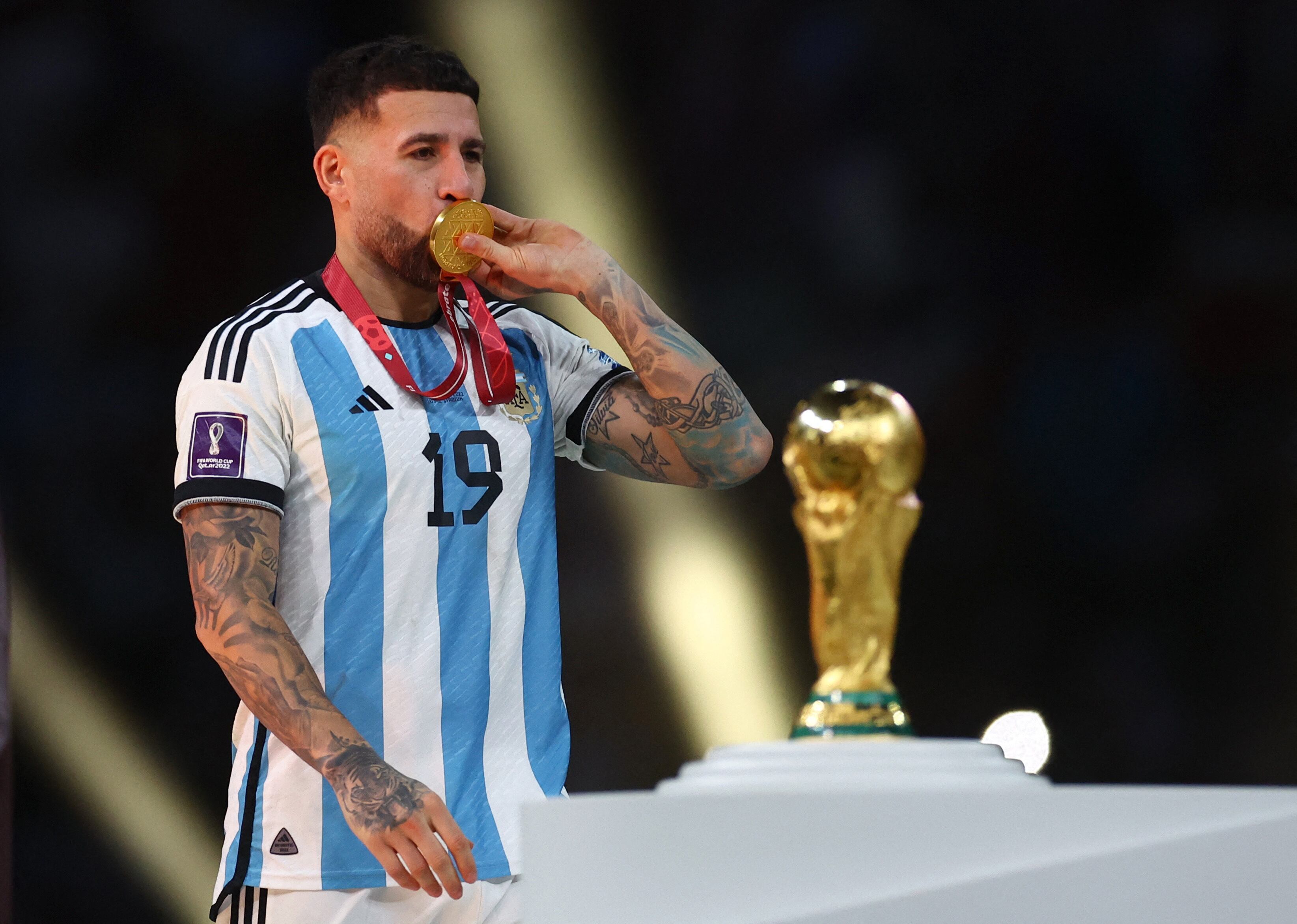 Nicolás Otamendi podría ser otro de los que se despedirá de la Selección. Foto: REUTERS/Kai Pfaffenbach