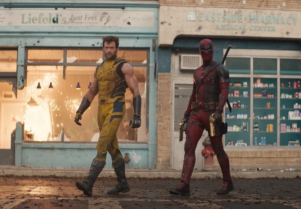 'Deadpool y Lobezno' es la mejor película de la serie, aunque a veces su enfoque corporativo la devora por completo