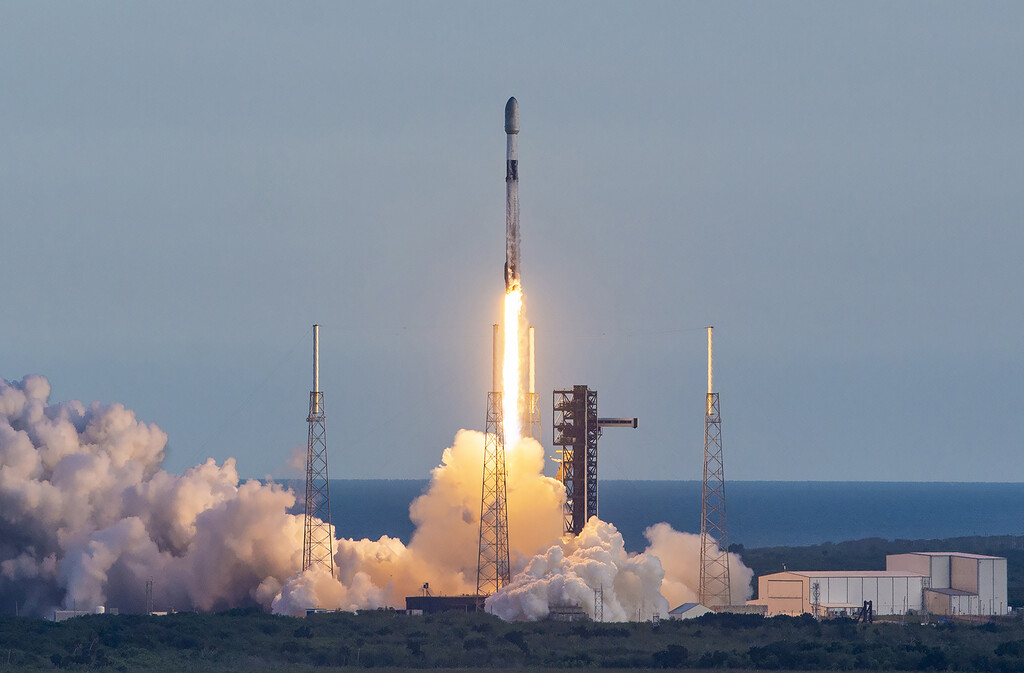 Después de más de 300 lanzamientos, el Falcon 9 se queda en tierra: la culpa la tiene una anomalía de su última misión