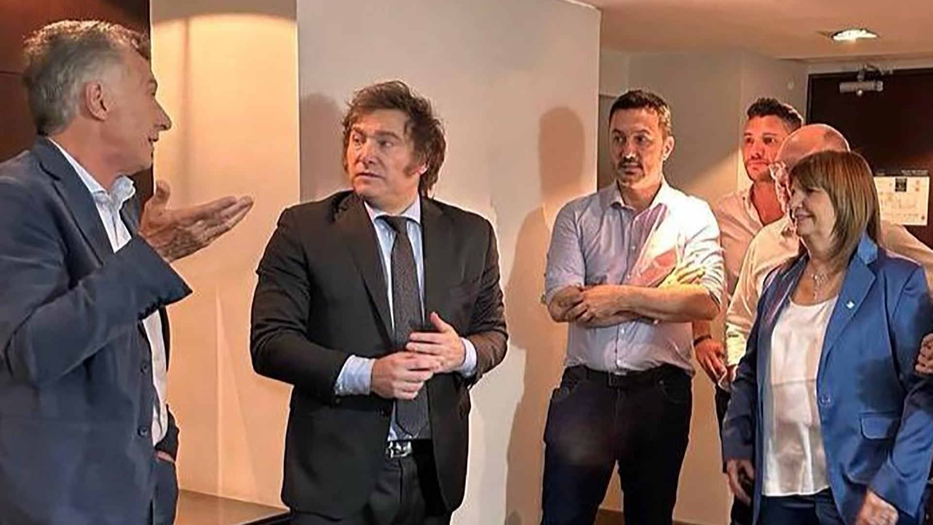 Javier Milei, Mauricio Macri, Patricia Bullrich y otros dirigentes del PRO