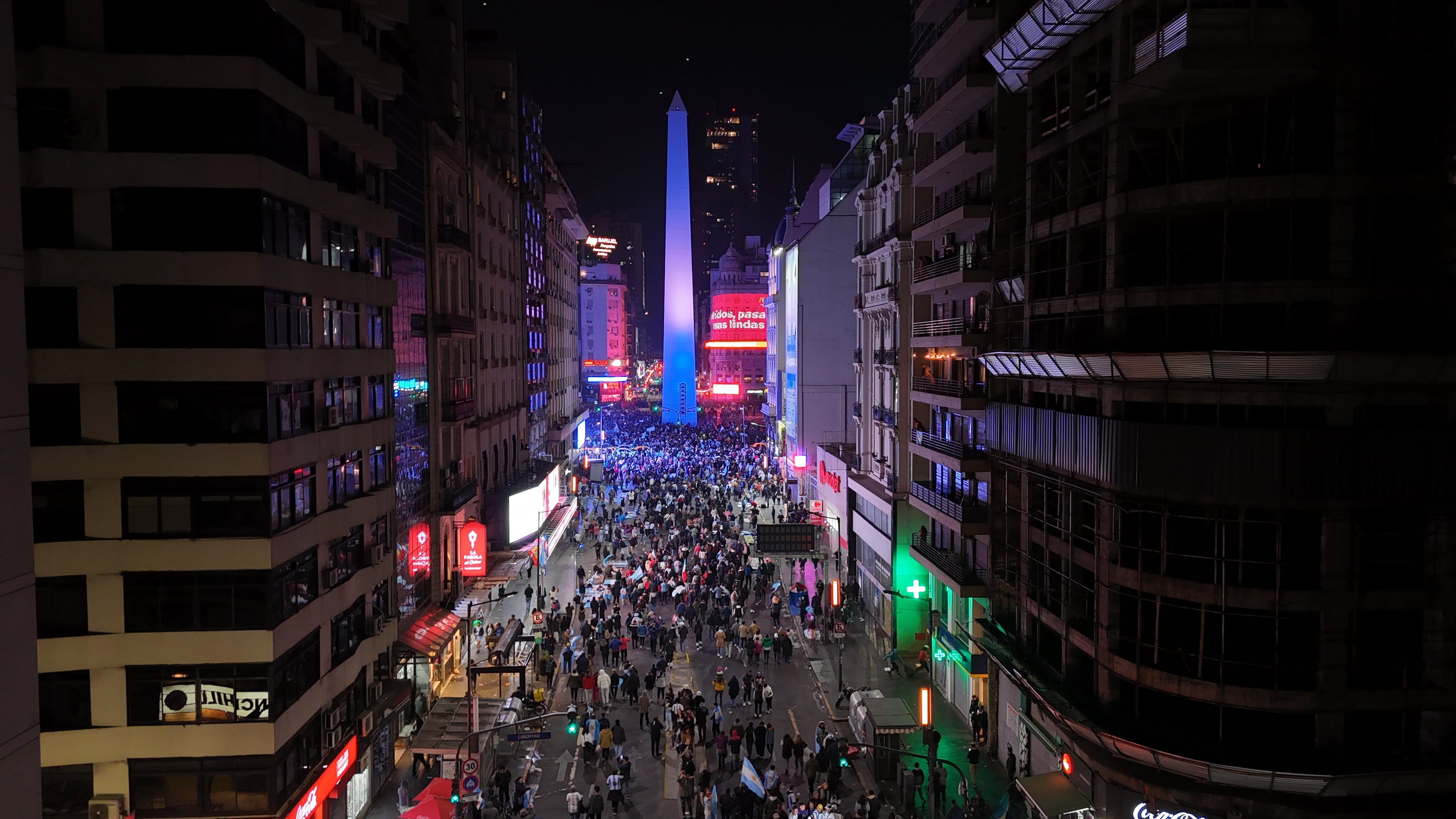 Copa América 2024 - Argentina Colombia - Hinchas en el Obelisco - Drone