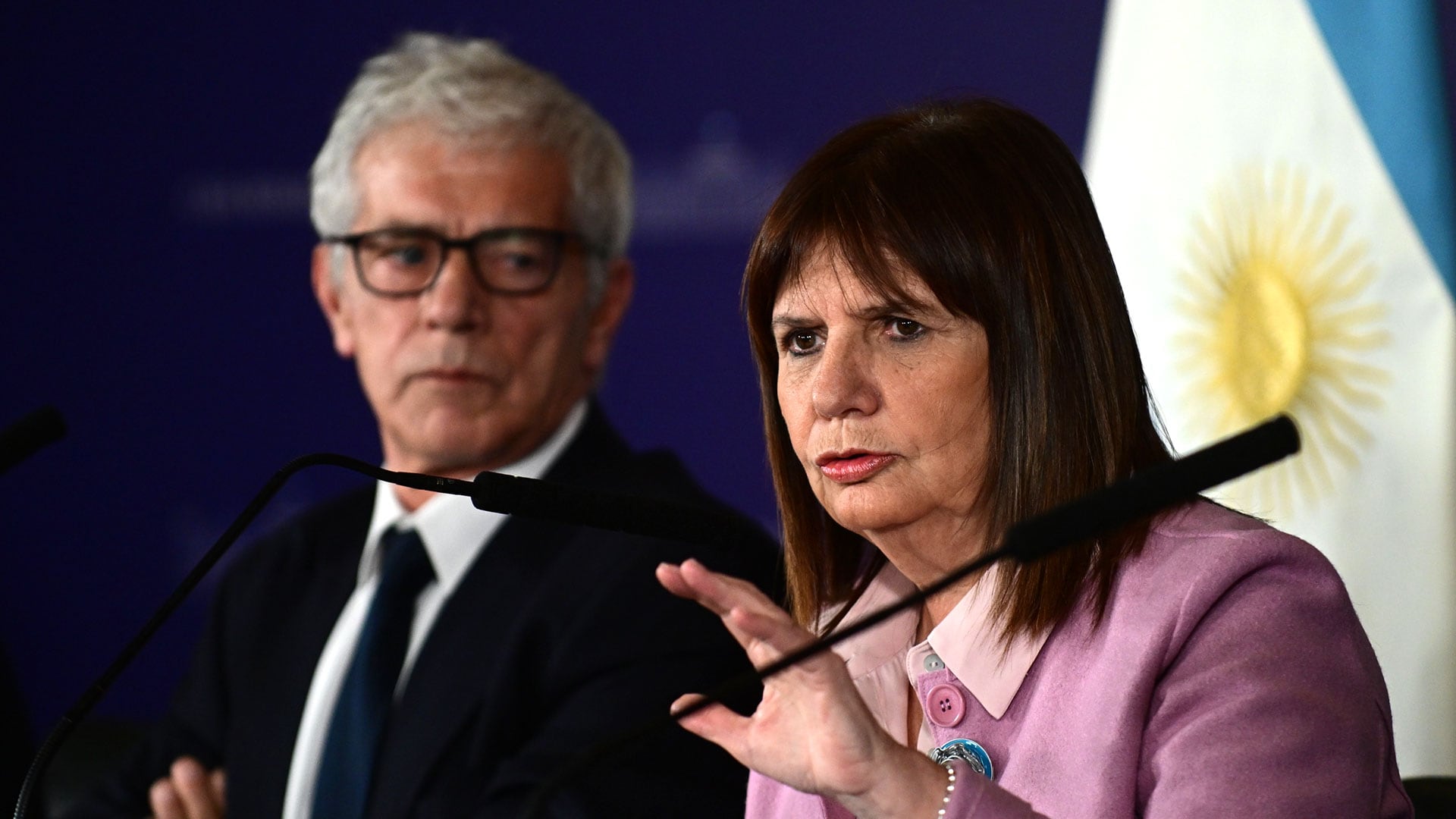 Conferencia de prensa de Cúneo Libarona y Patricia Bullrich