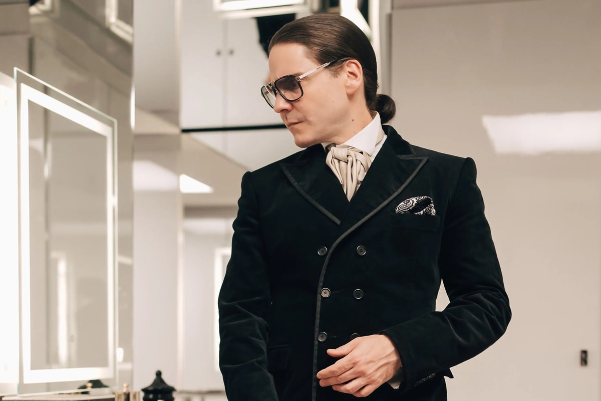 Daniel Brühl en Becoming Karl Lagerfeld