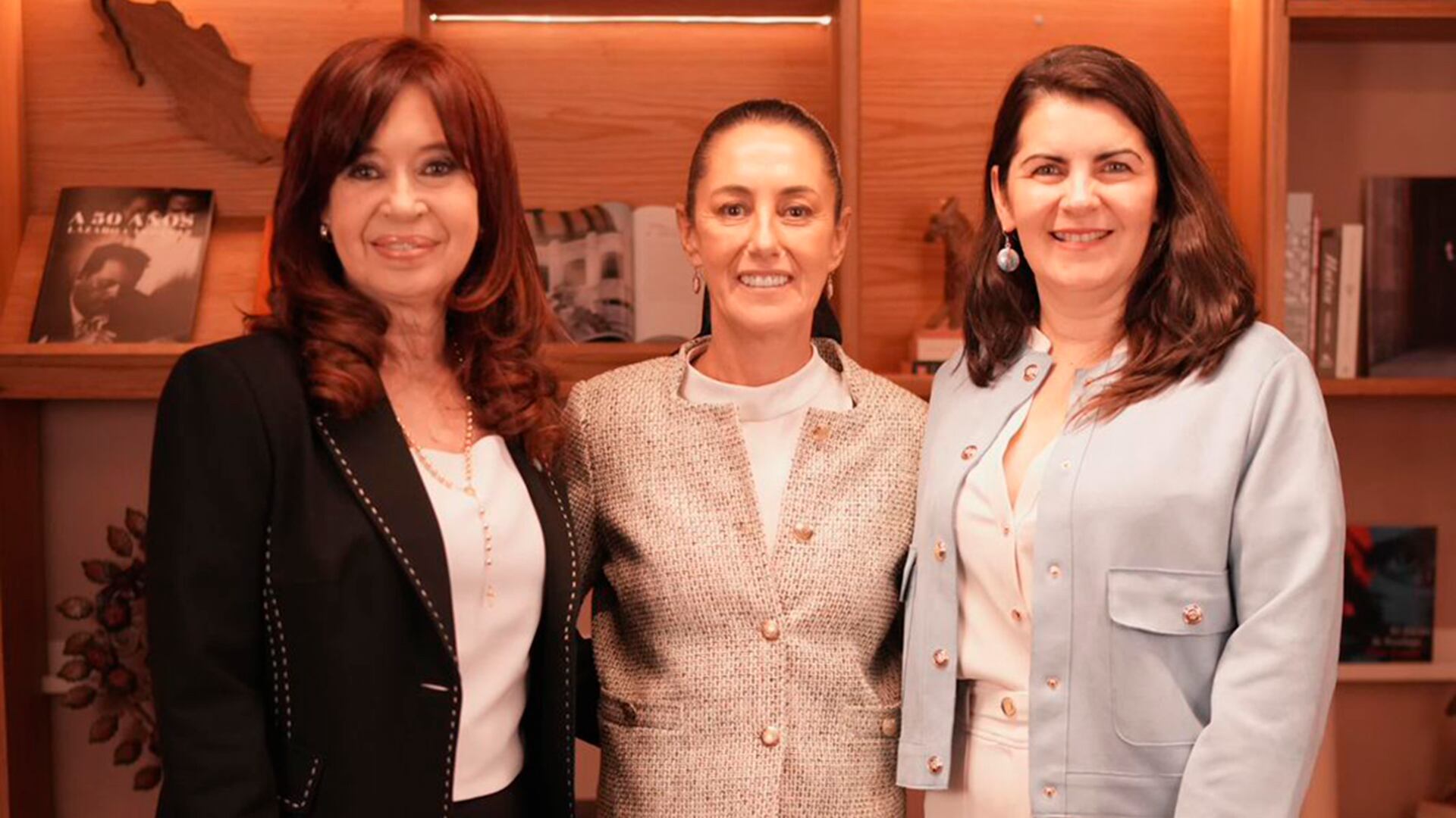 Cristina Kirchner, Claudia Scheinbaum y Mariel Fernández