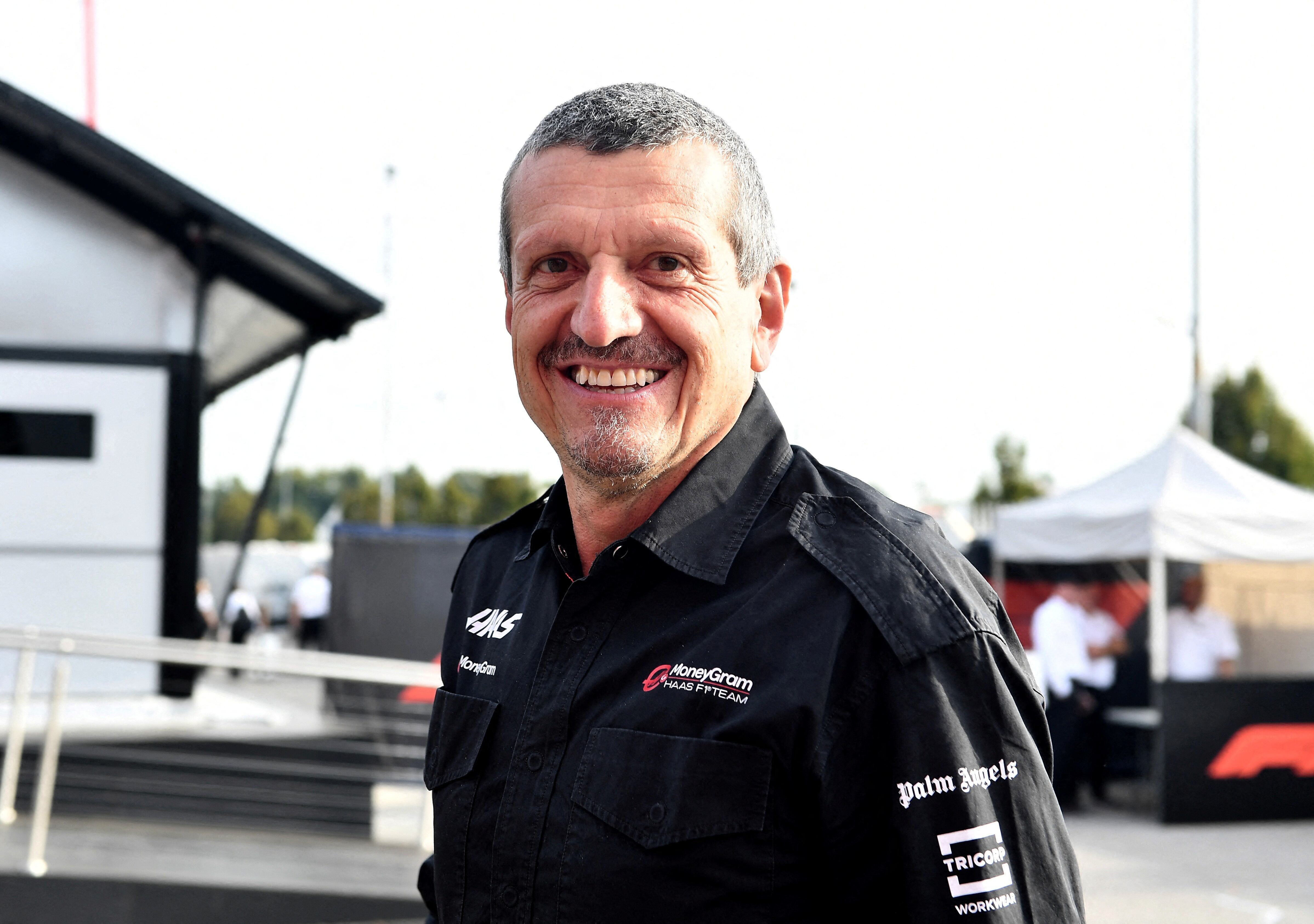 Guenther Steiner, una de las principales caras de la escudería Haas en la F1 (REUTERS/Jennifer Lorenzini/File Photo)