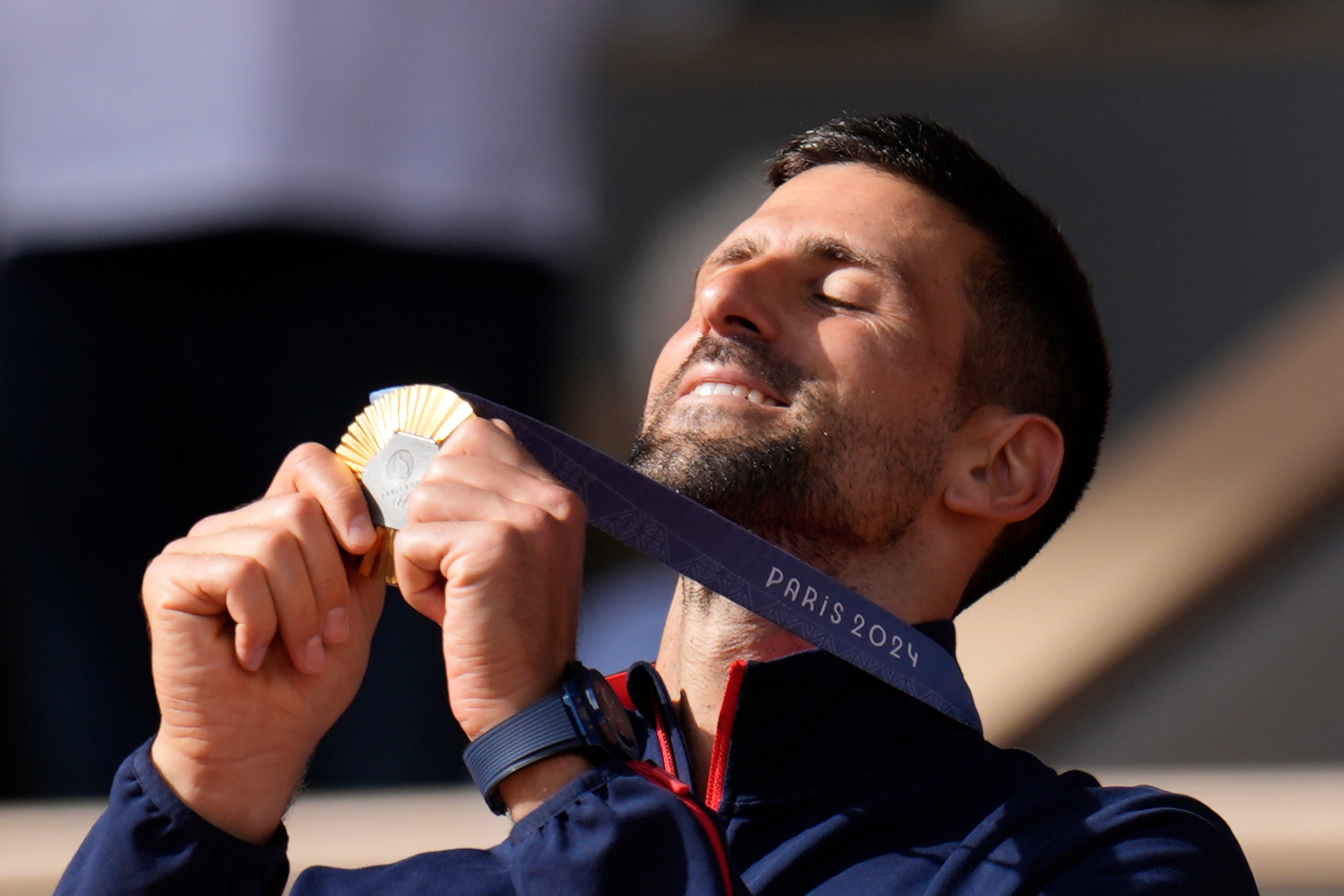 Aunque brilla intensamente, la medalla de oro contiene principalmente plata, con solo una capa de oro puro (AP)