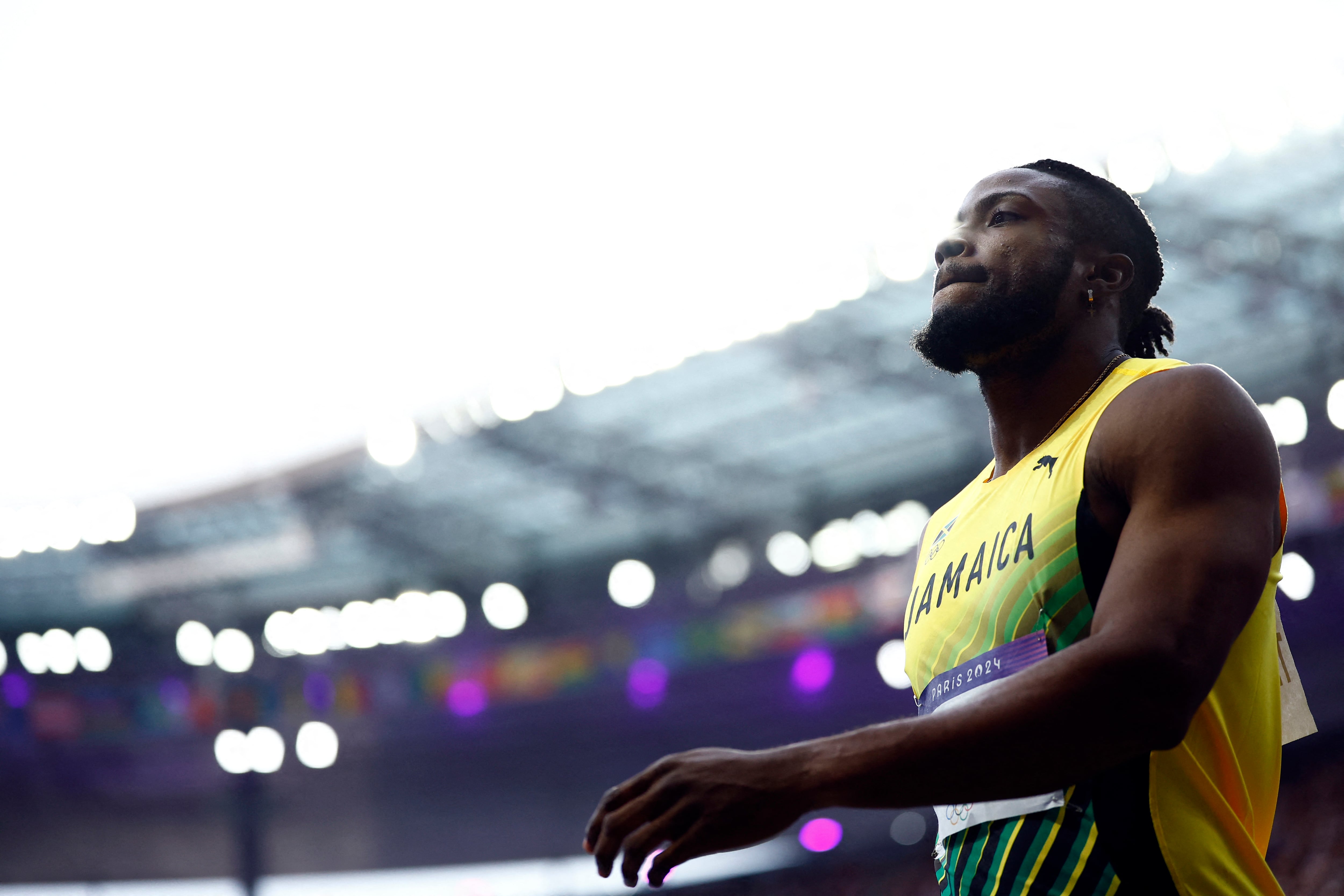 Juegos Olímpicos de París 2024 - Atletismo - Semifinal 1 de 100 m masculino - Stade de France, Saint-Denis, Francia - 4 de agosto de 2024. Kishane Thompson de Jamaica reacciona después de la tercera ronda. REUTERS/Sarah Meyssonnier