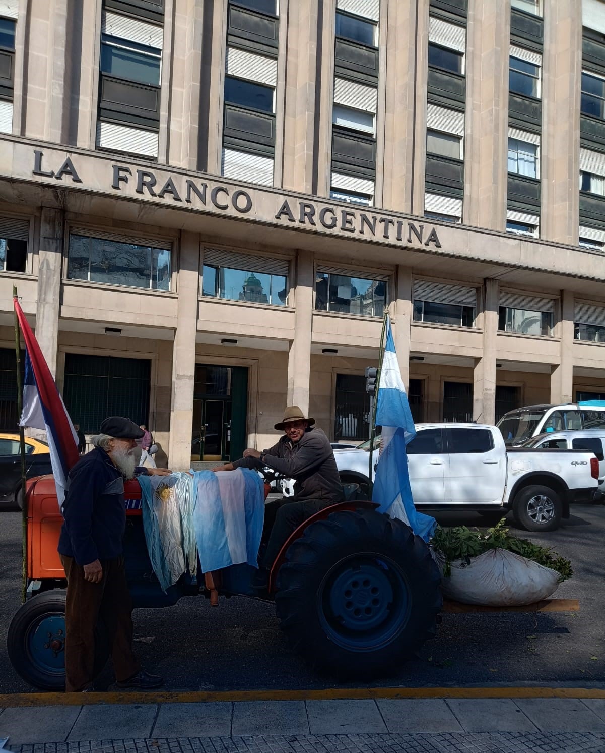 reclamos de productores de yerba misioneros en la Casa Rosada