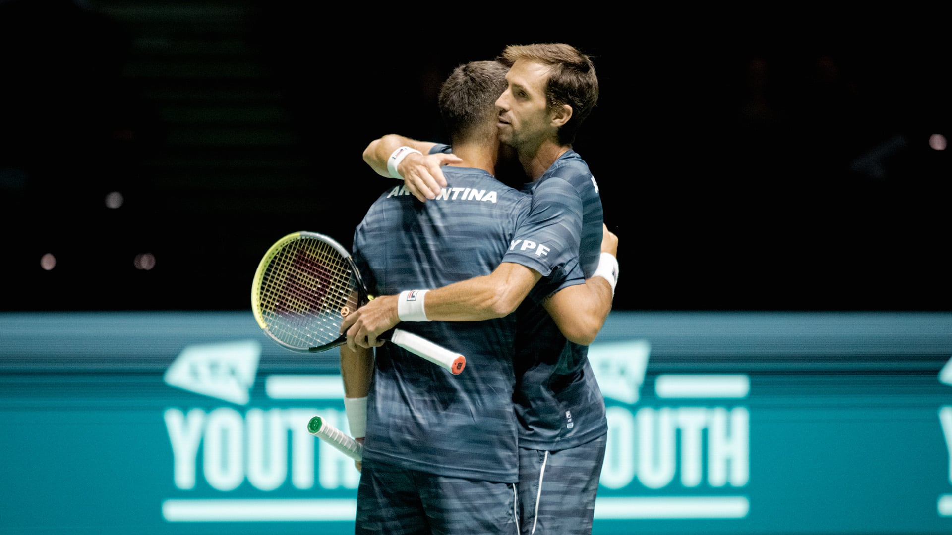 Molteni y González vs. Shapovalov y Pospisil dobles Copa Davis Manchester AO Arena