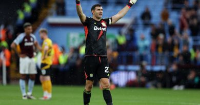 El Aston Villa del Dibu Martínez ganó 3-1 y es uno de los líderes de la Premier League