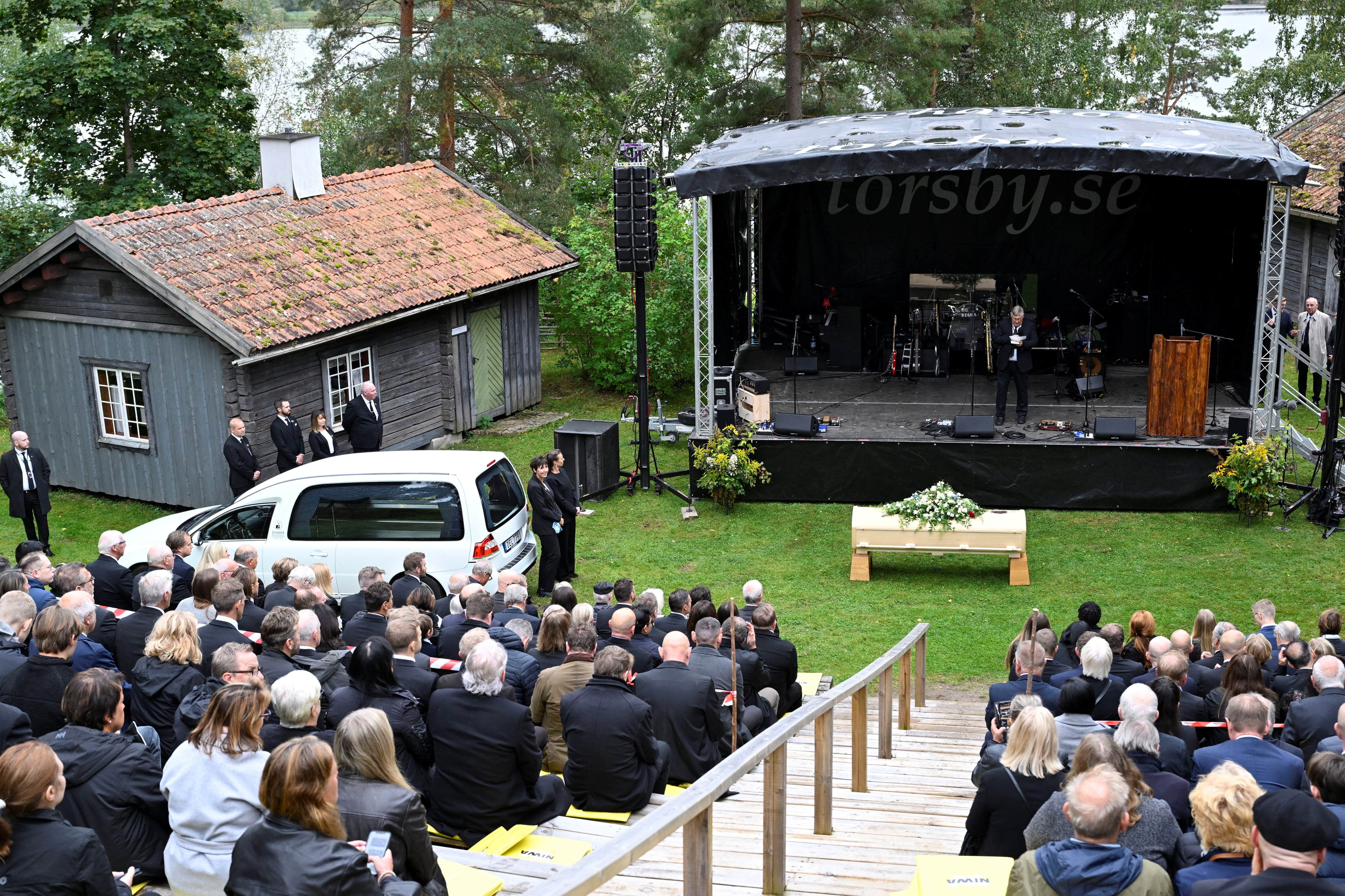 Un centenar de personas acudieron al funeral de Sven-Göran Eriksson (REUTERS)