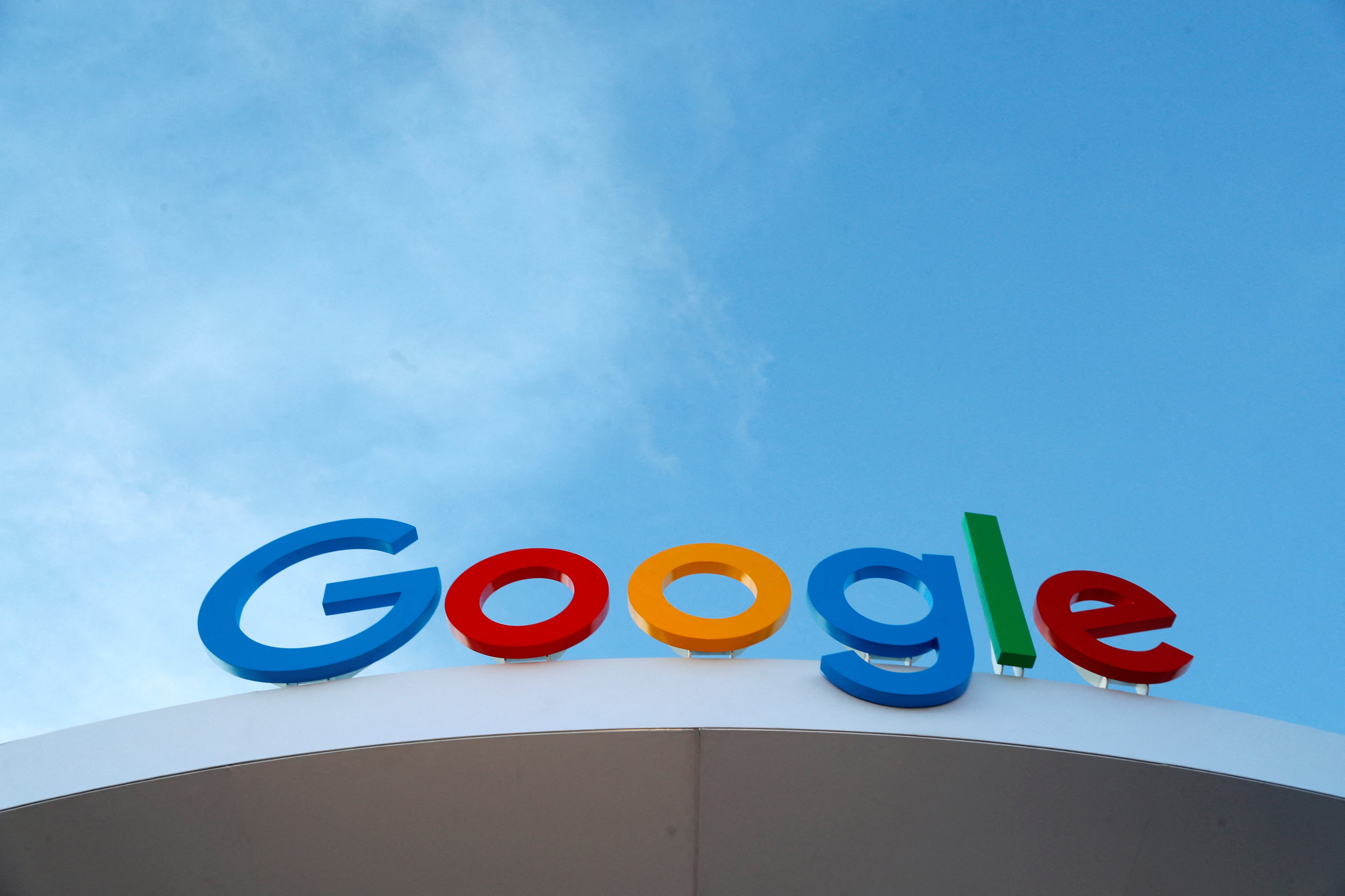 Google pretende seguir como referente en la comunicación a distancia. (Foto: REUTERS/Steve Marcus/File Photo)