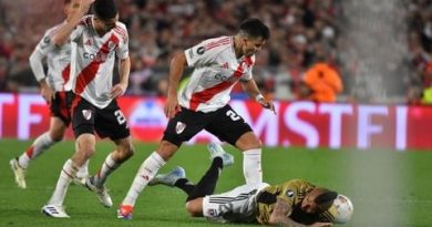 Los dardos de River a Arturo Vidal: del golpe sutil del Huevo Acuña al explosivo audio de Driussi