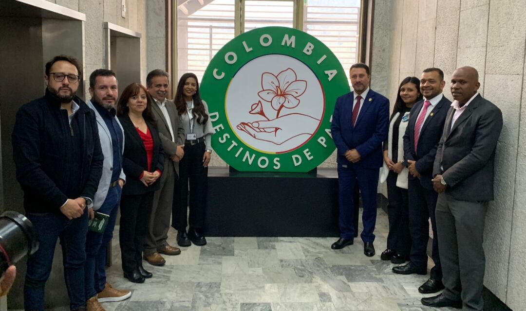 Una innovadora iniciativa permitirá a jóvenes académicos contribuir al progreso regional mediante el servicio social, con ventajas como experiencia laboral acreditada y oportunidades en el sector público - crédito Agencia de Renovación del Territorio