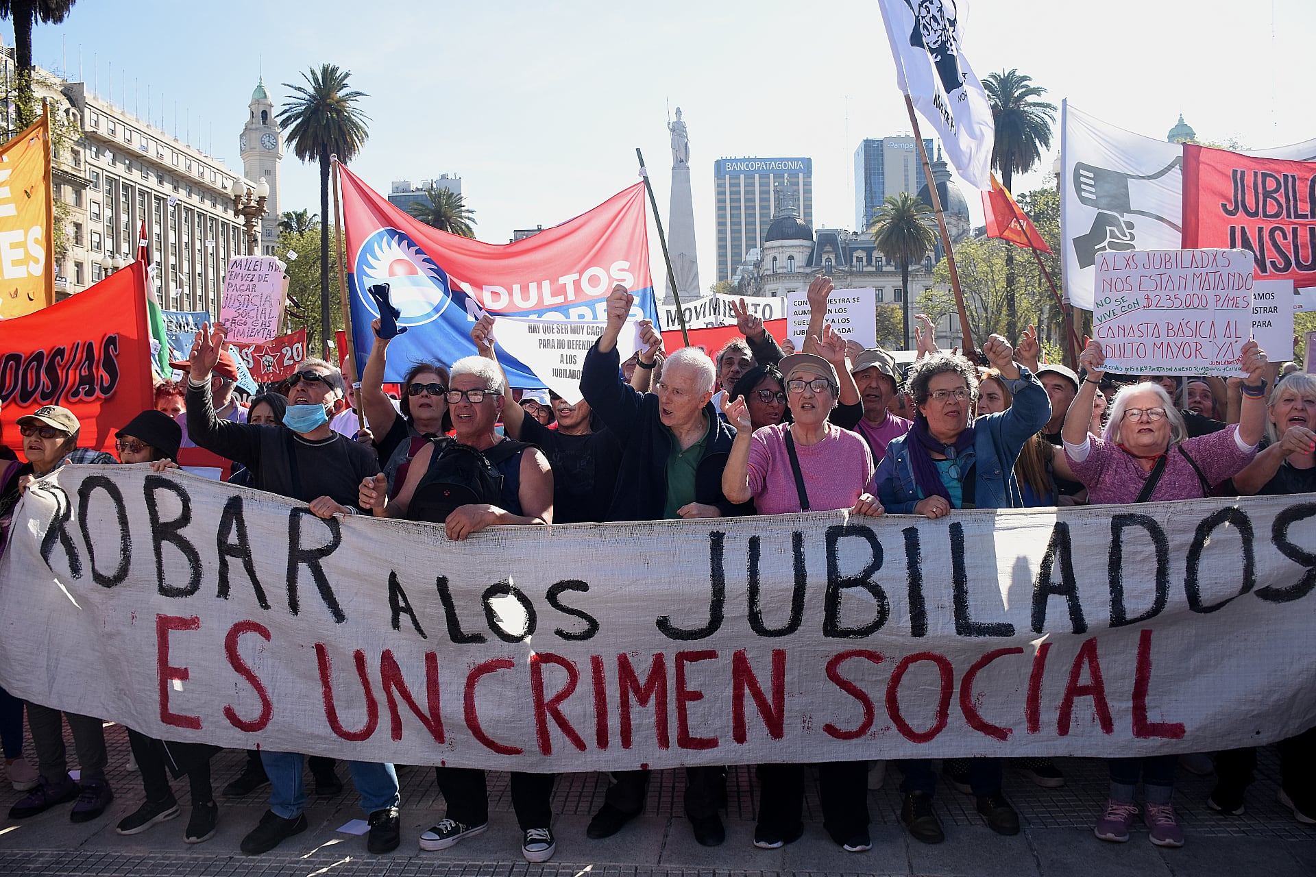 Acto Plaza de Mayo x los jubilados