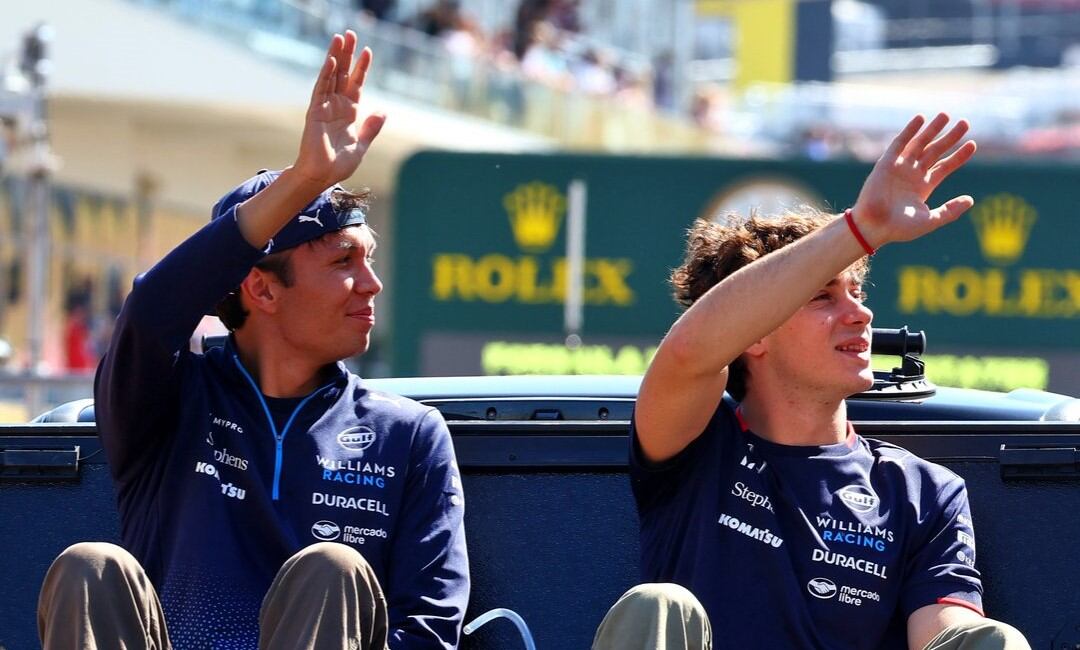 Alexander Albon y Franco Colapinto, los pilotos de Williams para el cierre del calendario 2024; el piloto tailandés, un exintegrante de Red Bull Racing