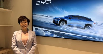 “El resto de coches son como teléfonos con 2G y en BYD ya vamos por el 5G”, Stella Li, VP global de BYD