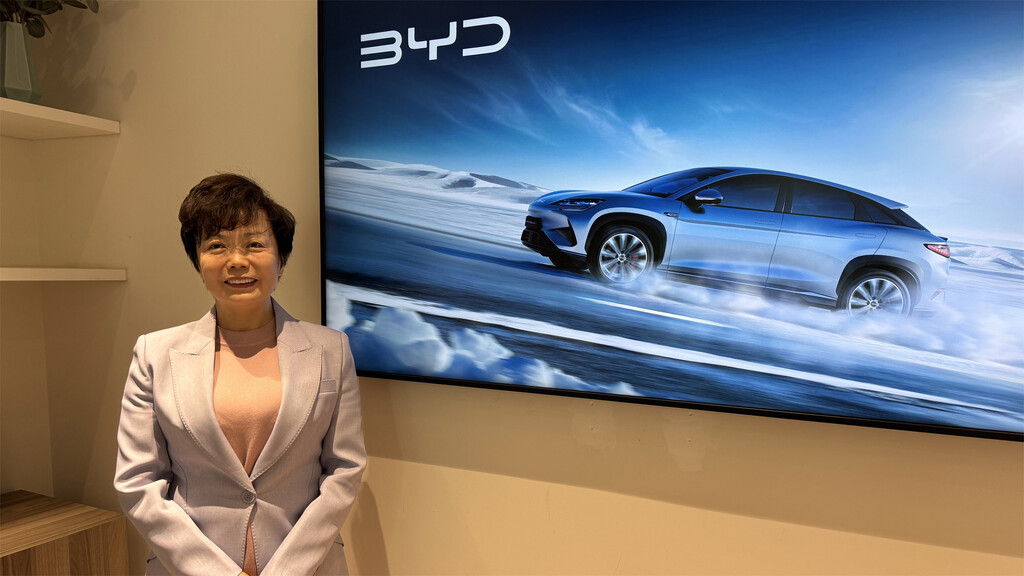 "El resto de coches son como teléfonos con 2G y en BYD ya vamos por el 5G", Stella Li, VP global de BYD 