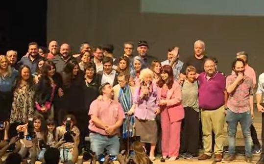 Cristina Kirchner y Axel Kicillof en el acto de Abuelas de Plaza de Mayo