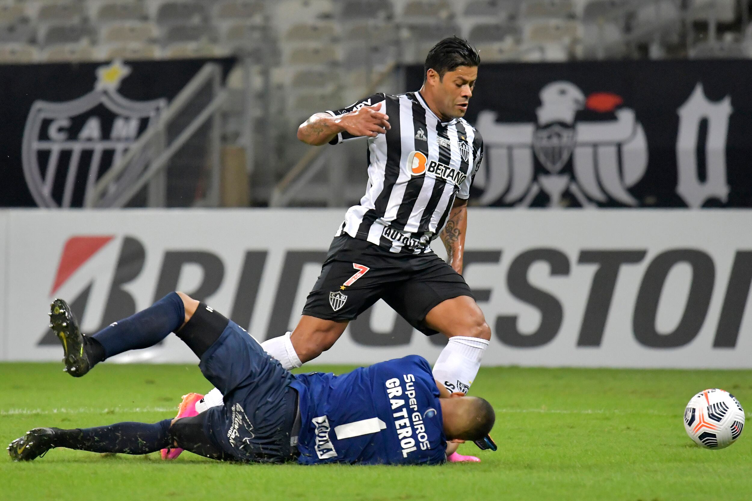 La destreza y desplazamientos de Hulk en el campo de juego provocan que pierda aproximadamente 5 kilos por partido