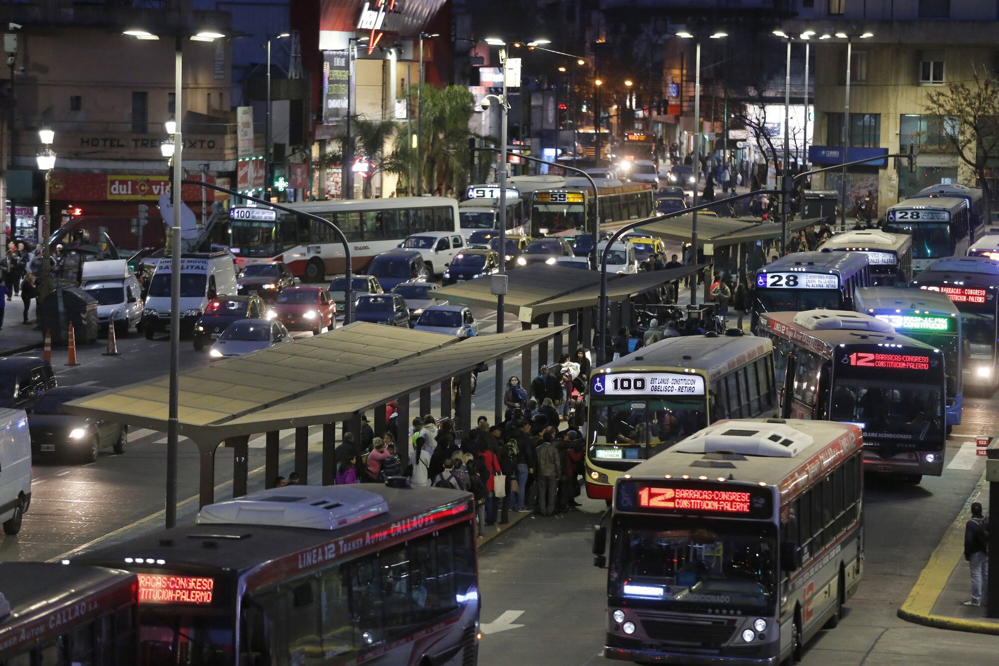 Habrá colectivos el 30 de octubre, pero no prestarán sus servicios durante el jueves 31