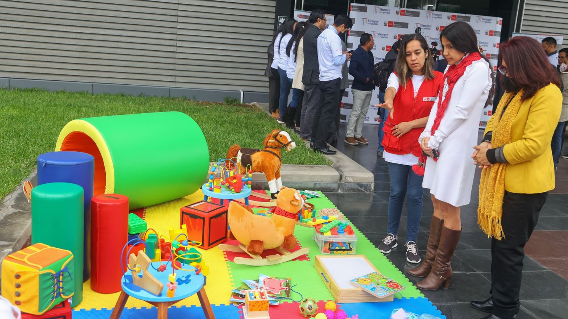 Este día, 16 de octubre, se celebra el Día de la Educación Inclusiva, promoviendo la integración de niños y adultos con discapacidad en el sistema educativo, para construir una sociedad más justa. (Andina)