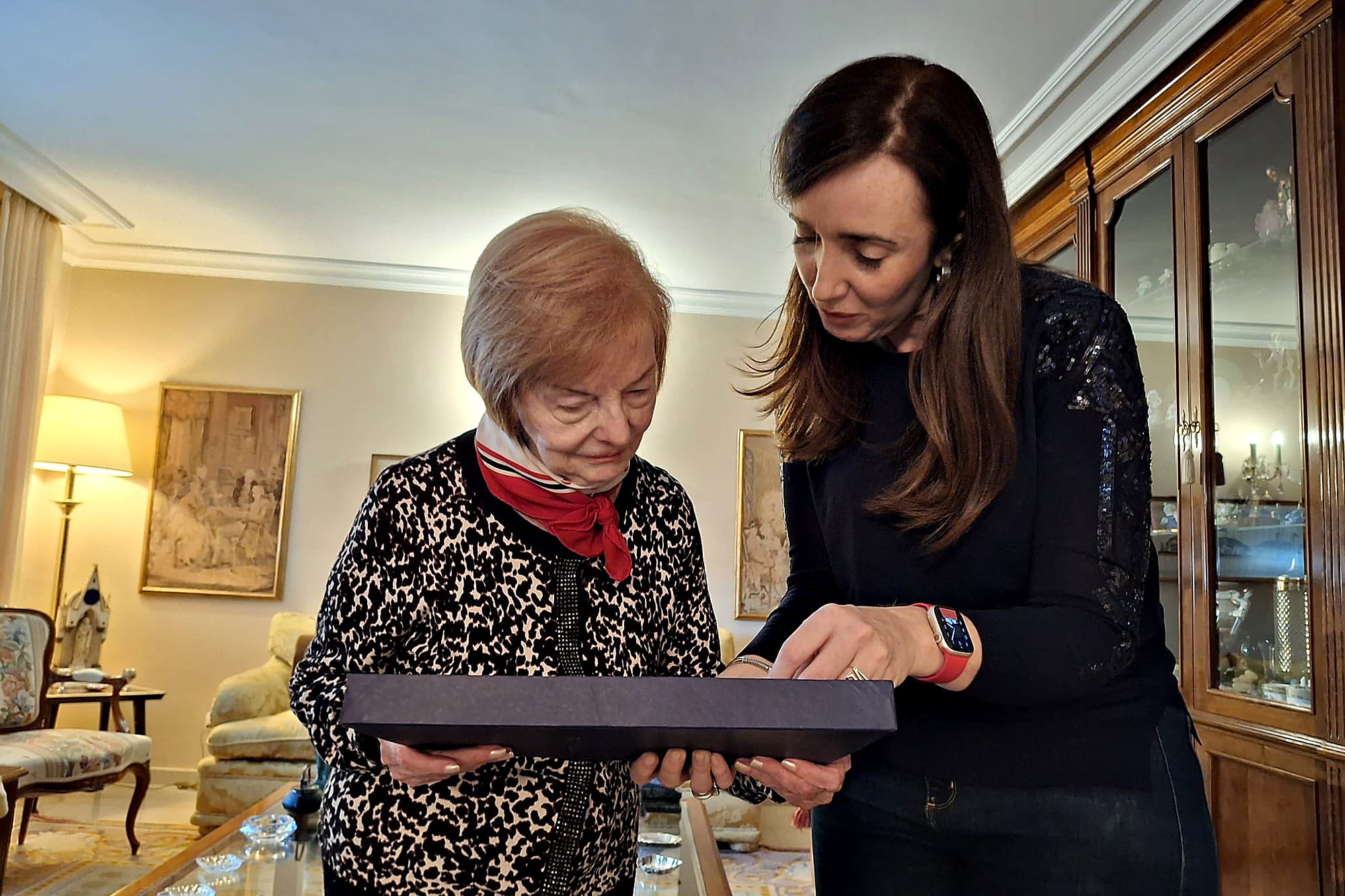 Victoria Villarruel con Isabel Martínez de Perón