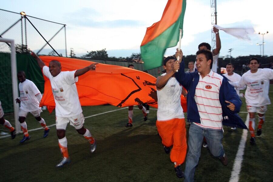 De la mano del Kiko Barrios, el cuadro naranja saboreó la primera división a finales del 2007 tras vencer a Academia de Bogotá en aquel momento - crédito Colprensa