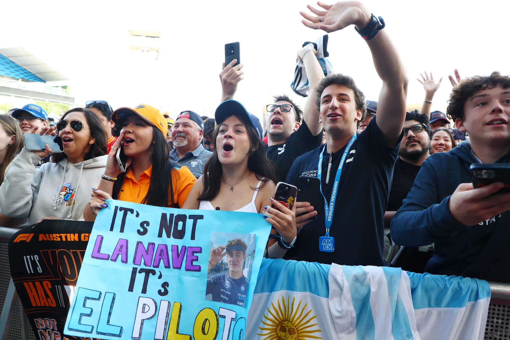 Colapinto desata pasiones en todos los circuitos: los argentinos lo siguen