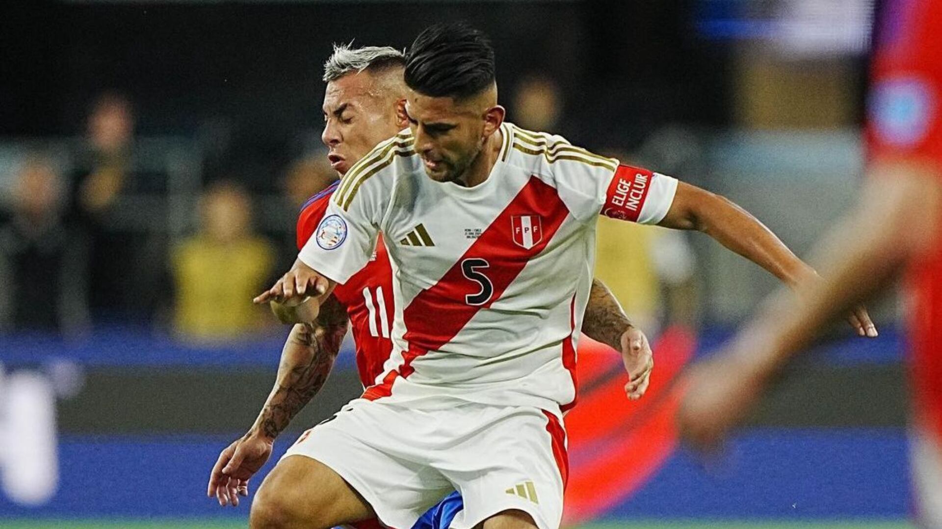 Carlos Zambrano se perderá el Perú vs Chile por las Eliminatorias 2026. Crédito: Instagram