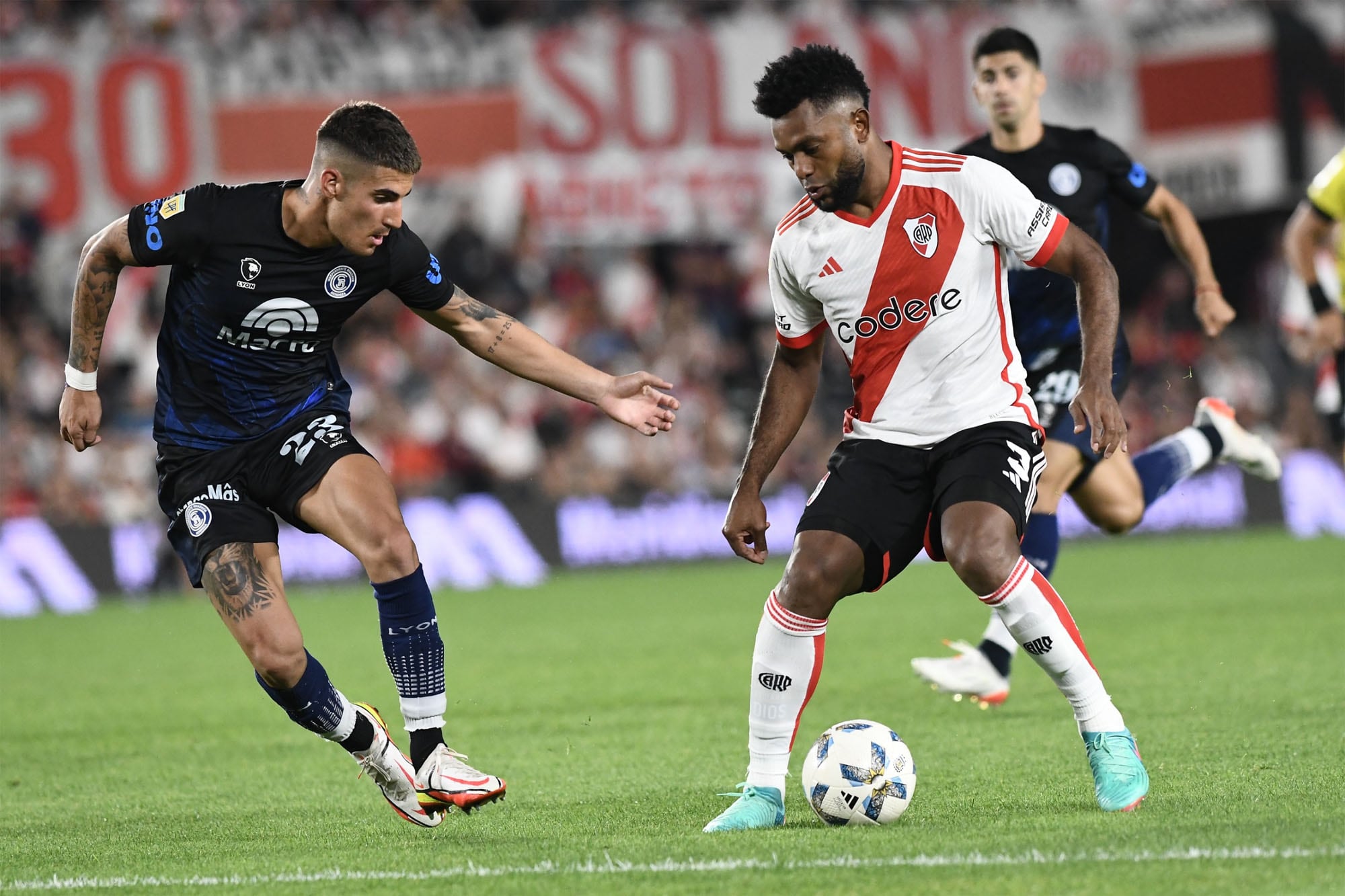 River visita a Independiente Rivadavia