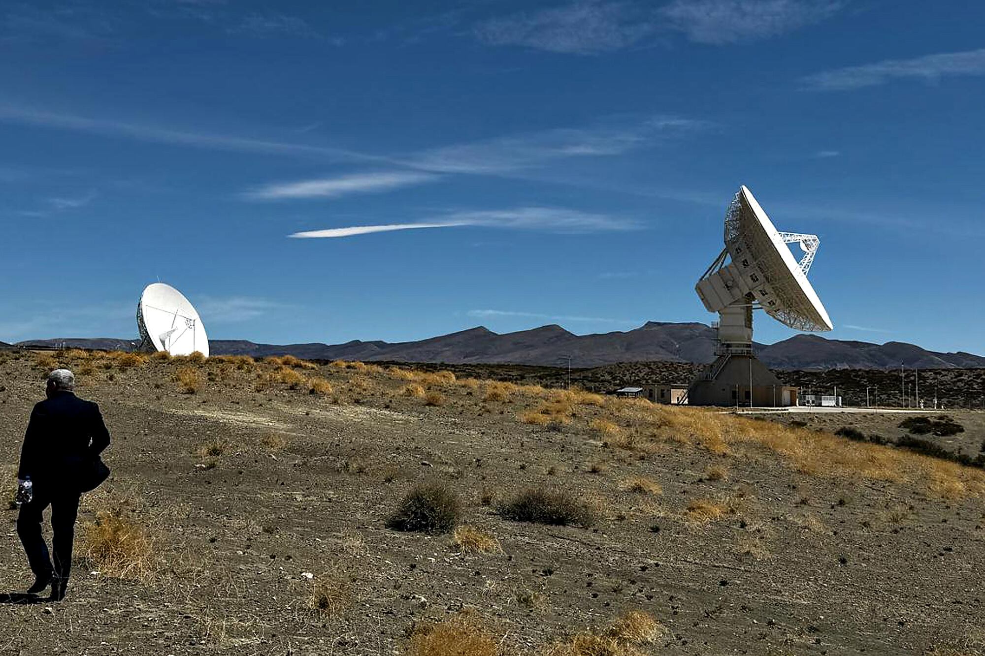 La estación aeroespacial se montó en medio del desierto neuquino